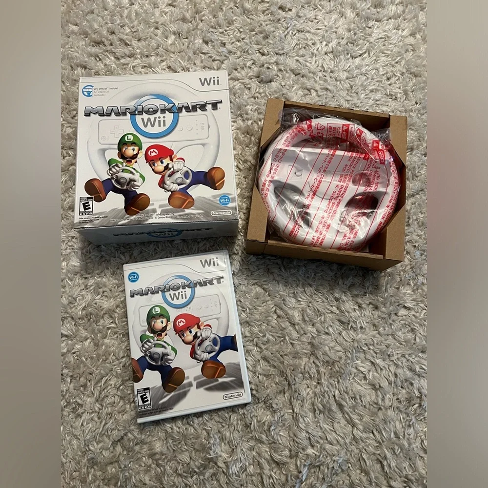 Nintendo Wii White Steering Wheel with Mario Kart Game